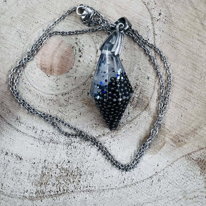 Orgonite pendulum / pendant with rock crystal - for intuition, cleansing and protection