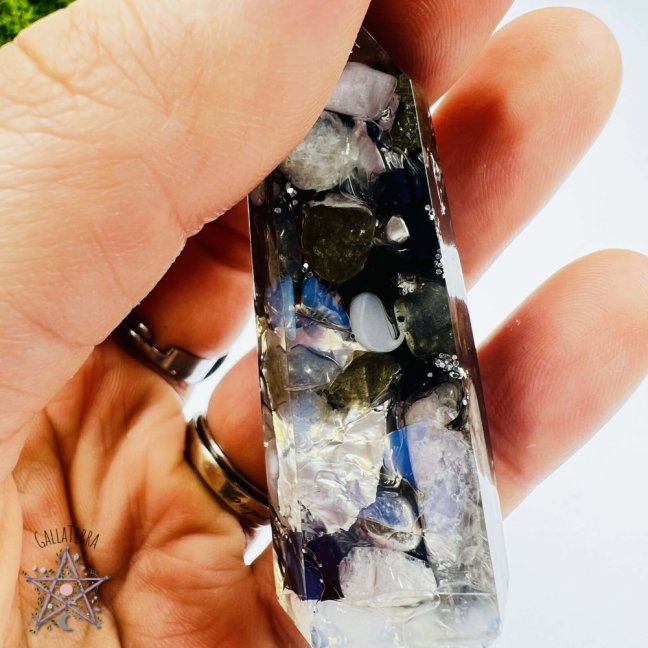 MAXI orgonite pendulum - opal, labradorite, kunzite and blue chalcedony