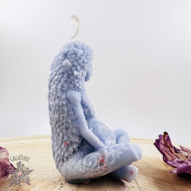 Přírodní rituální svíce Gaia - bohyně Zěmě - modrá