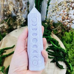 Přírodní rituální svíce - něžně fialová - pro zklidnění, intuici, transformaci