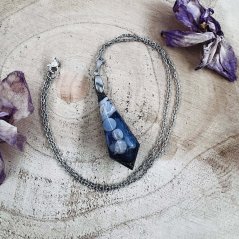 Orgonitové kyvadlo / přívěšek s modrým chalcedonem pro jemnou komunikaci duše