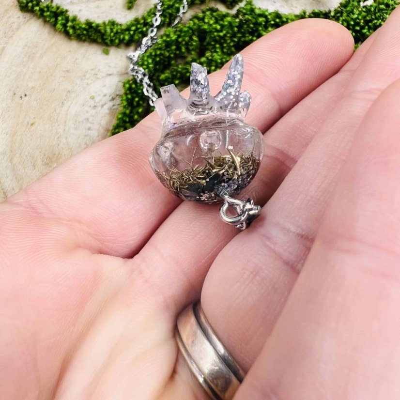 Orgonitová medúza / náhrdelník s alabastrem - pro čistotu, harmonii, uvolnění napětí