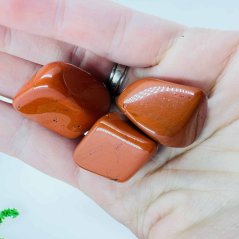 Červený jaspis – stabilita, klid a vnitřní síla