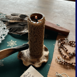 Naše včelí svíčka při rituálu