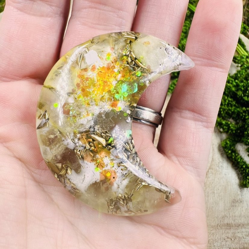 Orgonite - crescent moon - abundance and optimism