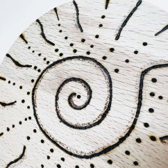 Dřevěný magický podtácek - sluneční spirála