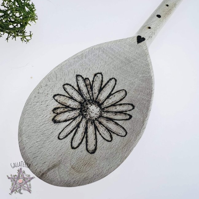 Magic wooden spoon - chamomile - large