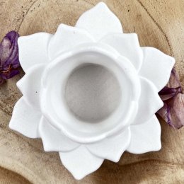 Svícen ve tvaru lotosu - bílý