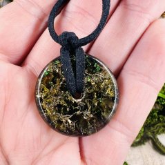 Orgonitový šperk / amulet / talisman s olivínem - unisex - pro regeneraci energie Orgonitový šperk / amulet / talisman s olivínem - unisex - pro regeneraci energie