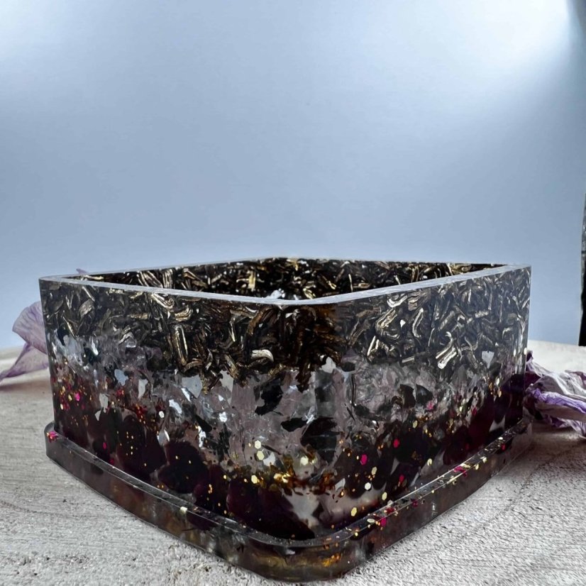 Orgonitová krabička s květem života - pro nabíjení a očistu krystalů, špěrků ad.