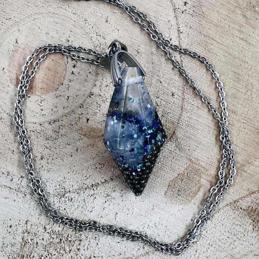 Orgonite pendulum / pendant with rock crystal - for intuition, cleansing and protection