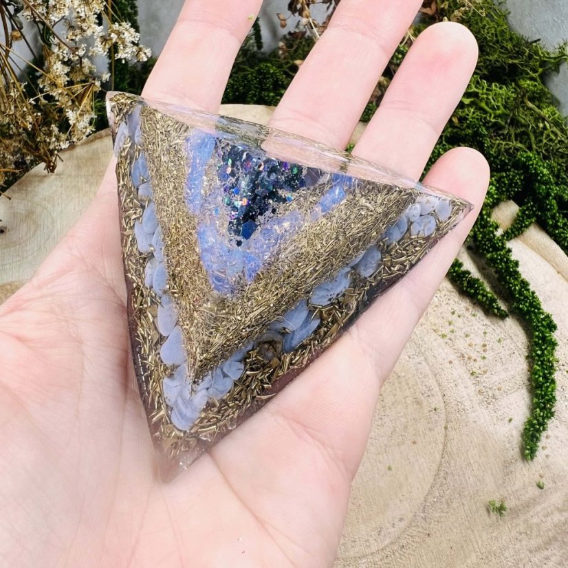 Orgonitový jehlan pro zklidnění napětí a emocí