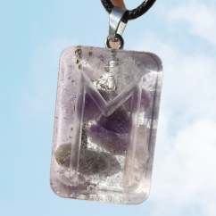 Orgonitový šperk s runou Ehwaz Orgonitový šperk s runou Ehwaz