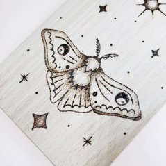 Bukové prkénko - můra & hvězdy - malé