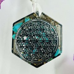 Orgonite amulet / pendant / talisman for pets with the Flower of Life for calming