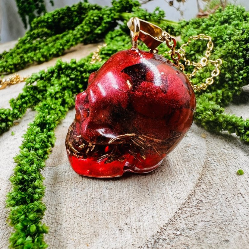 Orgonitová lebka s červeným jaspisem - pro sílu, ochranu a transformaci