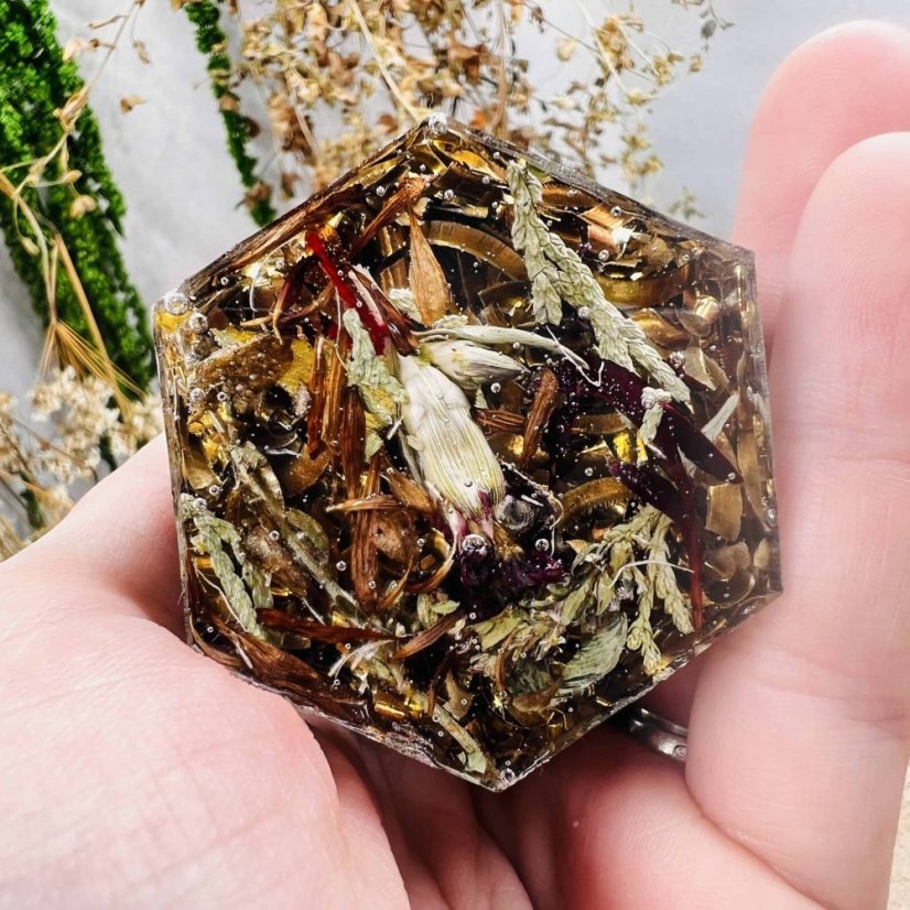 Orgonitový krystal / špice s Vegvisírem pro vedení správnou cestou