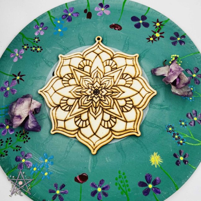 Dřevěná omalovánka – Mandala Dagmar