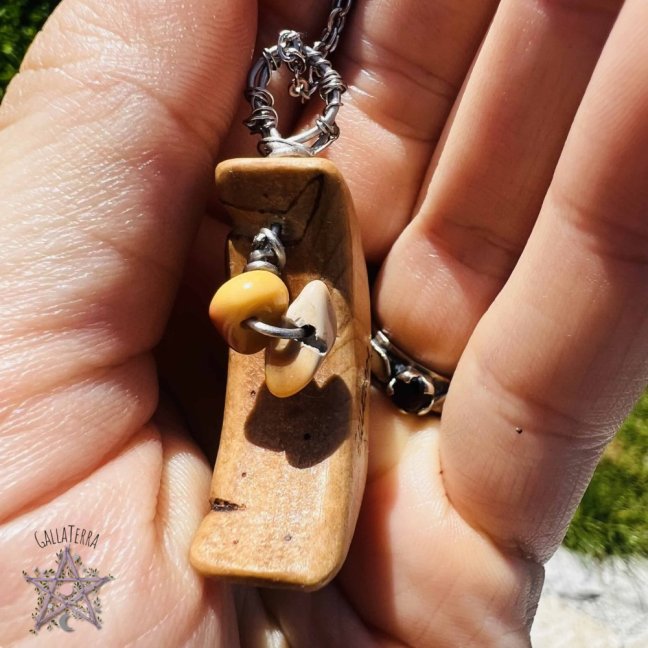 Wooden hand-carved jewelry - Crescent - protection, balance