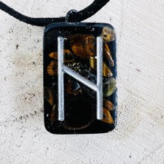 Orgonite jewellery with the Hagalaz rune for tempering and trials