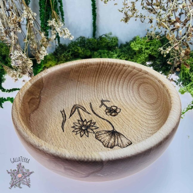 Beech bowl - meadow flowers