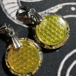 Orgonite jewelry for pets - calming and protection