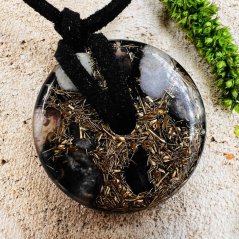 Orgonitový šperk / amulet / talisman s fluoritem - unisex - pro rovnováhu, soustředění, ochranu před chaosem