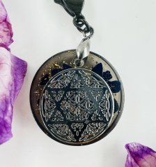 Orgonitový harmonizující přívěsek / amulet / talisman pro úspěch, sílu a stabilitu