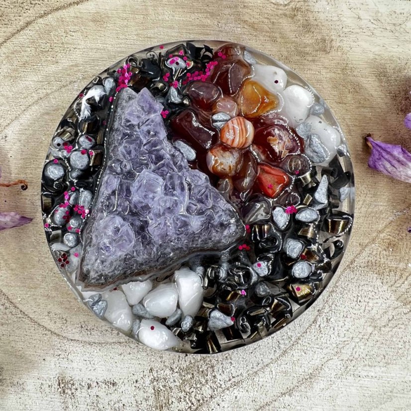 Orgonitový oltář - pro očistu, ochranu, stabilizaci energie