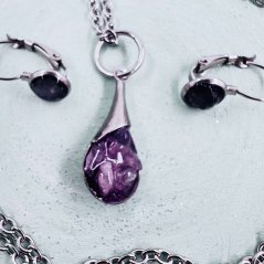 Energy necklace and earrings with purple jade