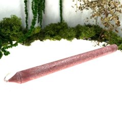 Přírodní rituální svíce dlouhá - tmavě růžová - práce se srdcem & sebepřijetí