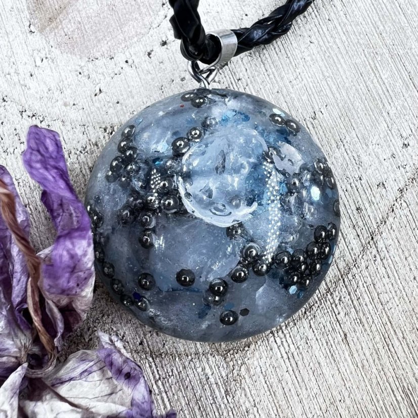 Orgonitový přívěšek s křišťálem pro skvělou energii, ochranu, očistu od negativního