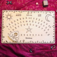 Autorská česká OUII JA - spiritistická deska