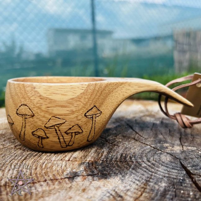Hand-fired wooden mug - Magic mushrooms - 120ml