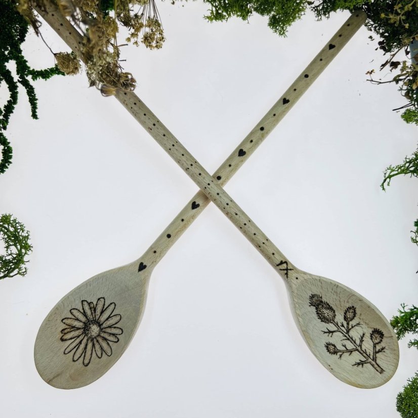 Magické vařečky bodlák a heřmánek