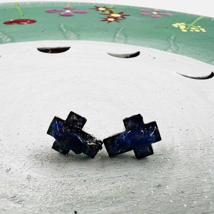Orgonite earrings (crosses) for health