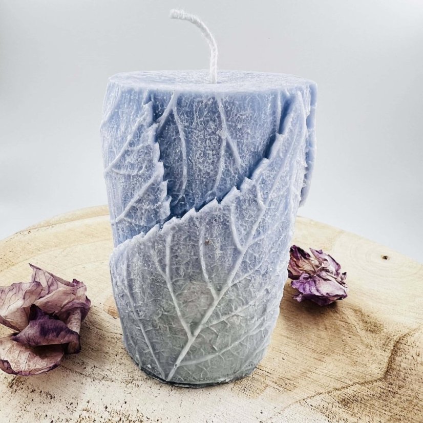 Velká modrá přírodní svíce pro harmonizaci krční čakry