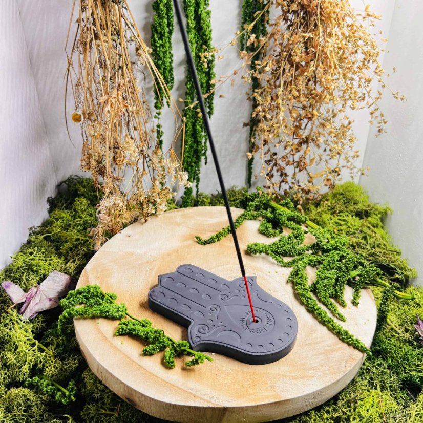 Podložka pod vonné tyčinky - černá - ruka Fatimy - pro ochranu, štěstí a harmonii