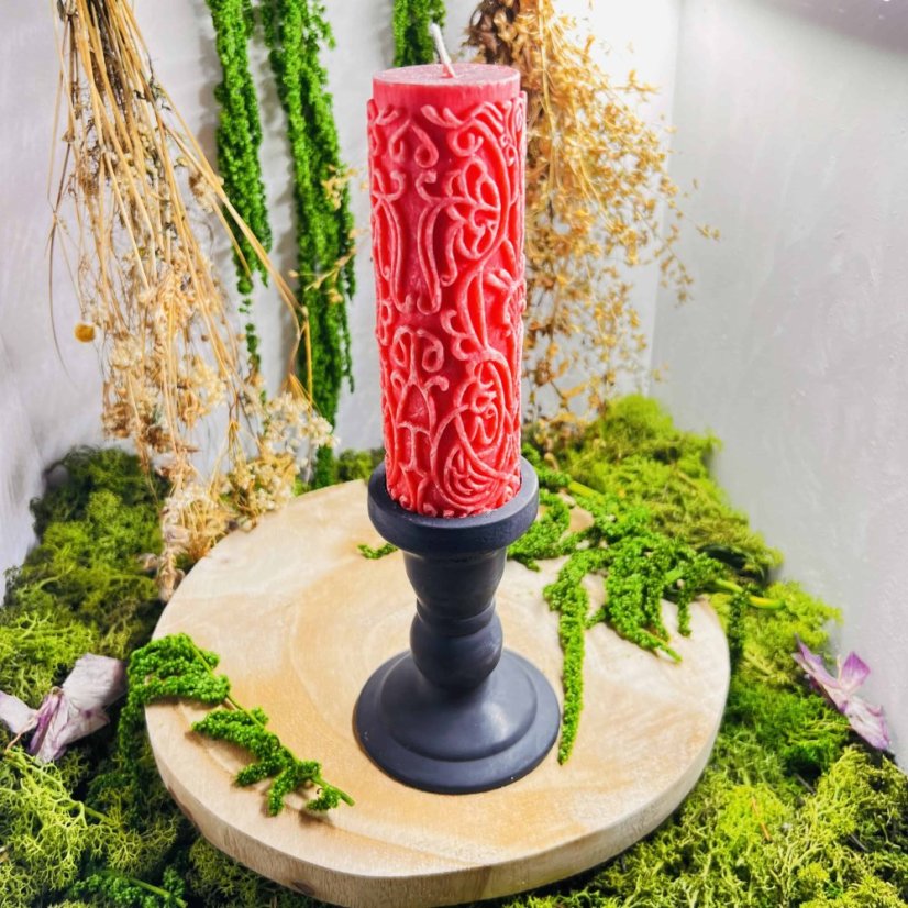 Vysoký svícen – černý - elegance, originalita a všestrannost