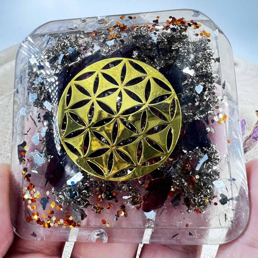 Orgonitová krabička s květem života - pro nabíjení a očistu krystalů, špěrků ad.