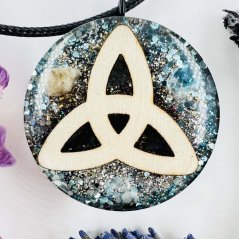 Orgonitový šperk / talisman / amulet s triquetriou