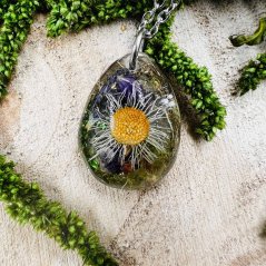 Orgonite necklace - peridot, daisy - renewal, growth