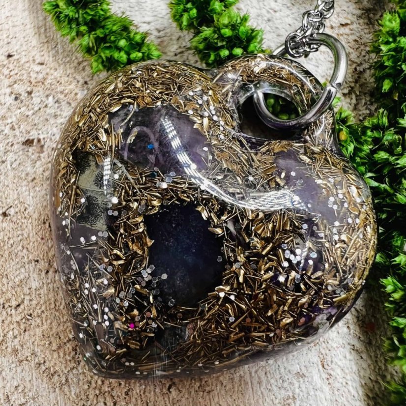 Orgonite heart with fluorite - necklace for love, balance, protection