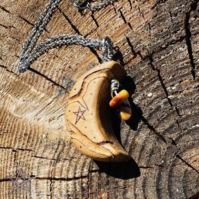 Wooden hand-carved jewelry - Crescent - protection, balance