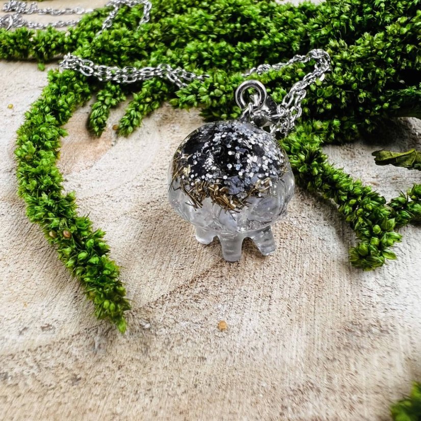 Orgonitová medúza / náhrdelník s alabastrem - pro čistotu, harmonii, uvolnění napětí