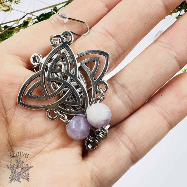 Náušnice triquetra - ametyst - intuice, magie, harmonie