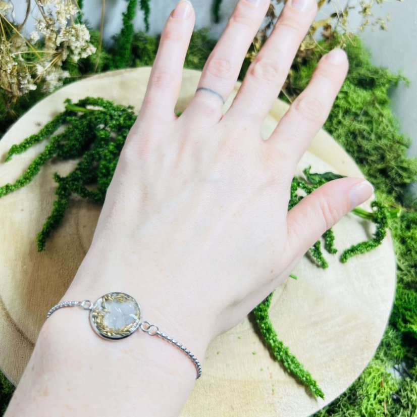 Orgonite bracelet - clear quartz - gentle heart energy