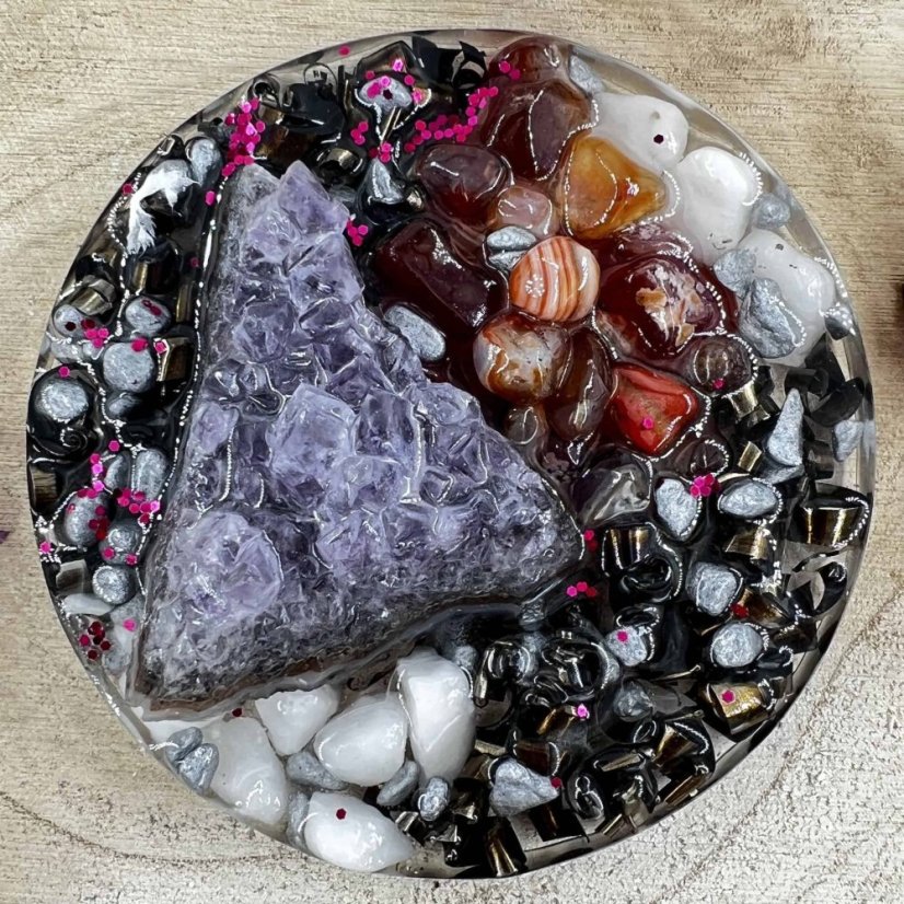 Orgonitový oltář - pro očistu, ochranu, stabilizaci energie