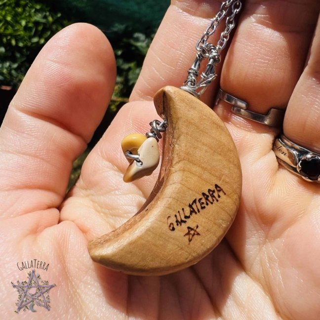 Wooden hand-carved jewelry - Crescent - protection, balance