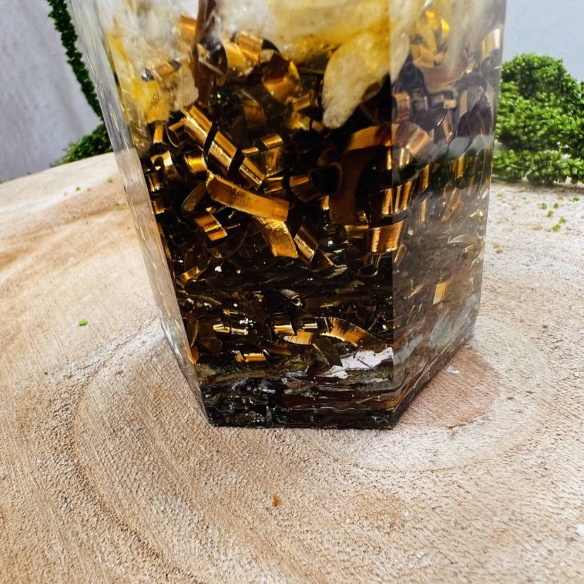 Orgonitový krystal / špice s Vegvisírem pro vedení správnou cestou